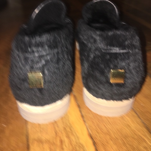 SOLD!!!Stuart Weitzman Black shearling loafers size 6M - Picture 6 of 8